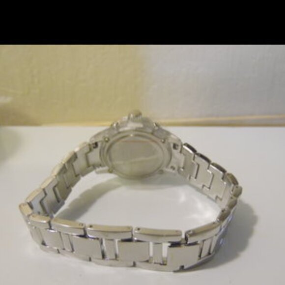 Kessaris Lucite Bezel Metal Bracelet Watch - Picture 9 of 11